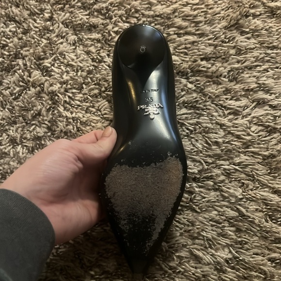 Black Prada pointed toe heels size 35 - Picture 6 of 12